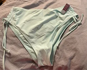 NWT Medium Adore Me Swim bottom thumbnail 1
