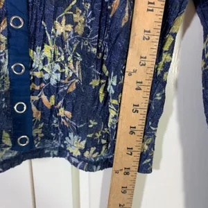 We The Free People Blue Floral Sheer Crop Top Long‎ Sleeve Medium Dark Romantic thumbnail 6