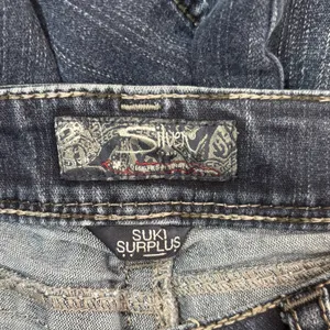 Silver Jeans Suki Surplus Women's Dark Wash Mid Rise Bootcut Denim Jeans Size 29x32 thumbnail 3