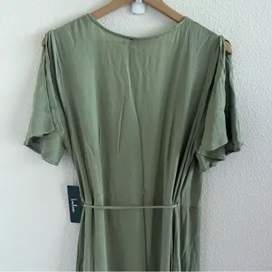 NWT Lulus Much Obliged Wrap Maxi Dress Green Style RD3537A Large thumbnail 8