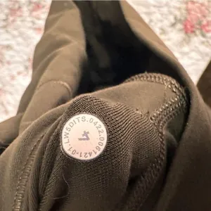 Olive Green Leggings thumbnail 4