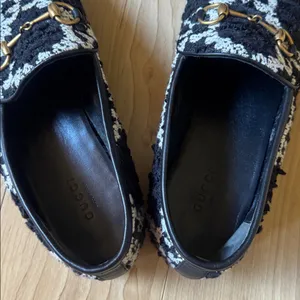 Gucci Jordaan tweed loafers thumbnail 3