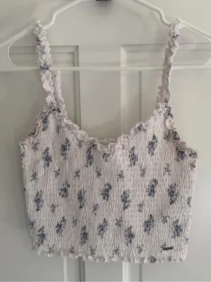 Hollister White Blue Floral Smocked Crop Tank Top Ruffle Straps Medium thumbnail 1