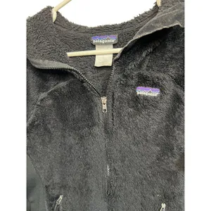 Patagonia Womens Black Fuzzy Full-Zip Hoodie Jacket Size M Polyester Warm & Soft thumbnail 2