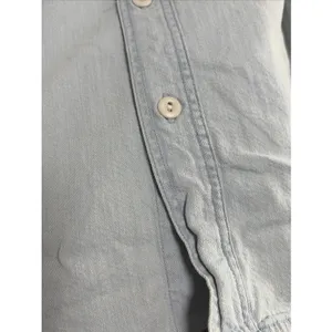 Levis Relaxed Fit Chambray Button Down Womens Size S Light Blue Denim Cotton thumbnail 2