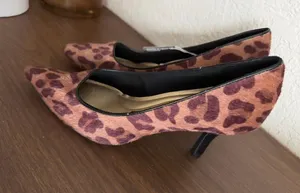 Comfort plus Leopard Print Pointed Toe Women's Pumps - Brown 9 thumbnail 1