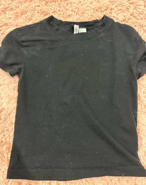 Black T shirt thumbnail 1