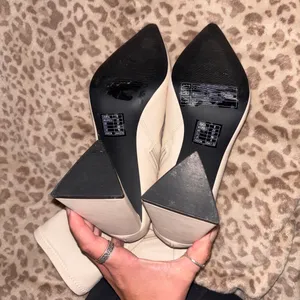 Forever 21 Cream Block Heeled Boots thumbnail 3