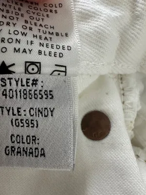 Grlfrnd Women’s Size 27 Cindy Distressed White Denim Shorts 100% Cotton USA Made thumbnail 6
