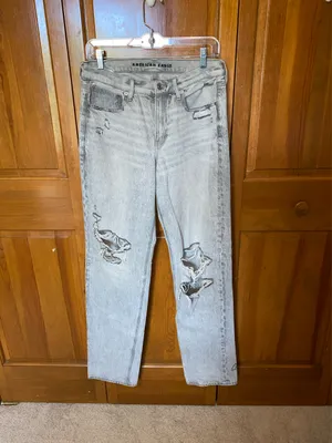 American Eagle Outfitters 90s Jeans thumbnail 2