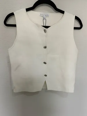 MIOU MUSE J'adore Sculpted Metal Button Knit Vest Top Soft White Size M Medium thumbnail 3