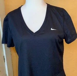 Nike Dri-Fit top thumbnail 1
