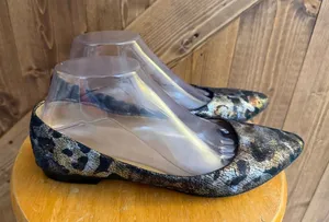 Trotters Signature Women’s Metallic Animal Print Pointed Toe Flats Size 8.5N Lea thumbnail 1