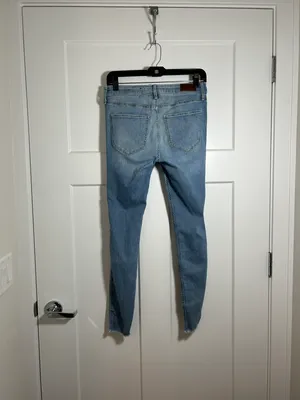 Hollister Size 28 ripped skinny jeans thumbnail 6
