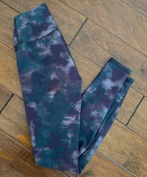 ALO Yoga Air Lift Leggings with Tie-Dye Pattern thumbnail 1