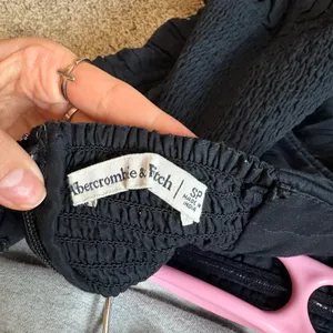 Abercrombie drop waist strapless mini dress Black Size Small thumbnail 6