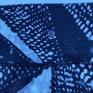 Lululemon Leggings Womens 6 Wunder Under High Rise Mist White Black LW6H08S SMWK thumbnail 3