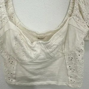 Billabong Festival Cropped‎ Eyelet Puff Sleeves Sweetheart Neckline Summer White thumbnail 8