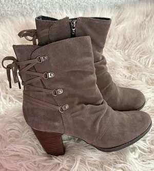 Clarks Artisan Alpine Andi Suede Lace-Up Slouch Booties Size 10 thumbnail 1