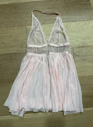 VTG Victoria's Secret Baby Pink Pleated‎ Chiffon & Lace Halter Babydoll thumbnail 1