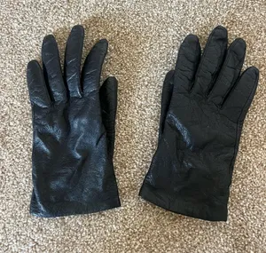 Leather gloves thumbnail 1