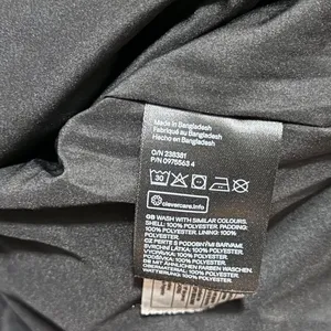 Divided Women's Black Cropped Puffer Jacket M thumbnail 7