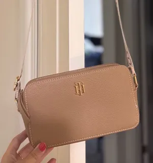 Tommy Hilfiger Purse thumbnail 1