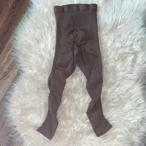 SKIMS Sculpting Below the Knee Leggings in Sienna, NWOT thumbnail 3