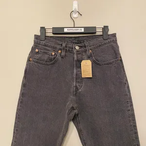 Levi's | 501 Cropped Pants thumbnail 2