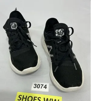 Womans New Balance Fresh Foam SPT Size 7.5 Lace Up Black Running Sneakers thumbnail 1