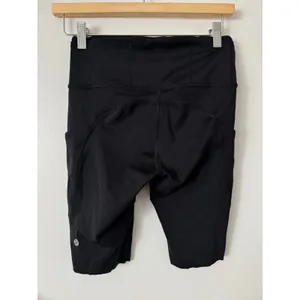 Lululemon 6 Fast And Free Short 10" in Black thumbnail 5