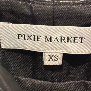 Pixie Market Black Faux Leather Sleeveless Button Front Top - size XS thumbnail 4