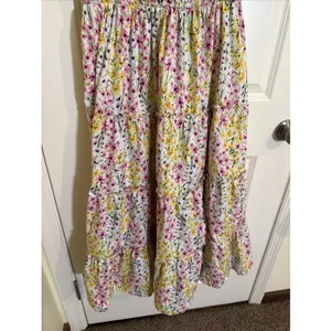 Crown & Ivory Multi Color Floral Sleeveless Smocked Midi Dress Large thumbnail 3