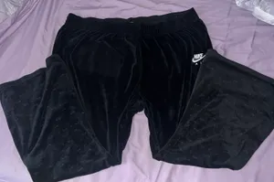 Nike Sweatpants thumbnail 2