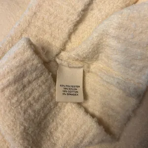 Women’s Marled White Sweater Size S Excellent PreOwned Condition thumbnail 4