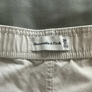 Abercrombie Women's Cream Relaxed Cargo Pants thumbnail 7