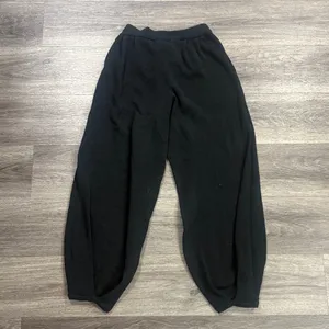 Free People Beach Black Pants Size Small Fraya Barrel Sweater Joggers thumbnail 2