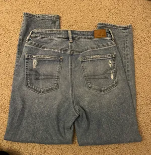 American Eagle Boyfriend jeans thumbnail 2