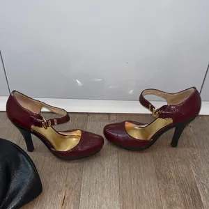 Michael Kors Burgundy Black Leather Heels 3.5in Size 6.5 thumbnail 10