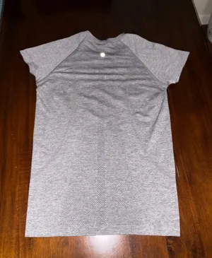 Lululemon Swiftly Tech Short Sleeve thumbnail 2