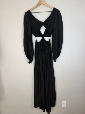 Indah Julie Solid Ruched Bodice Cutaway Maxi Dress Black Small $258 Revolve thumbnail 8