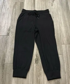 Lululemon joggers thumbnail 2