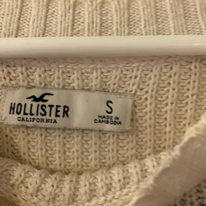 Hollister Sweater thumbnail 3