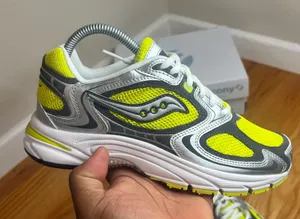 Saucony Grid Jazz 9 Yellow Silver Size 5.5M/7W thumbnail 1
