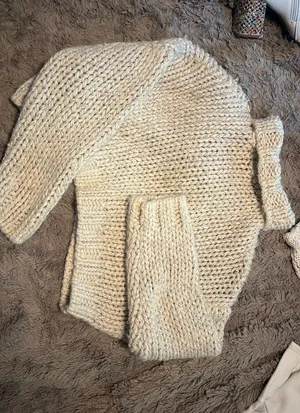 ZARA Knit Sweater thumbnail 1