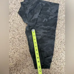 Lululemon Align Super High Rise Short 10" Incognito Camo Multi Grey size 4 thumbnail 10