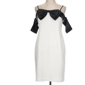 Alex Marie Cleo Dress Womens 10 White Black Bow Sheath Mini Bridal Wedding party thumbnail 2