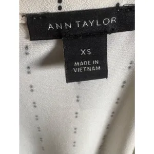 Ann Taylor black and white pleated top size XS thumbnail 4
