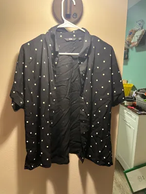 Uniqlo polka dot button up top thumbnail 1