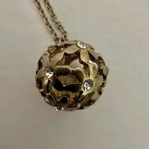 Guess flower ball rhinestone pendant necklace thumbnail 3